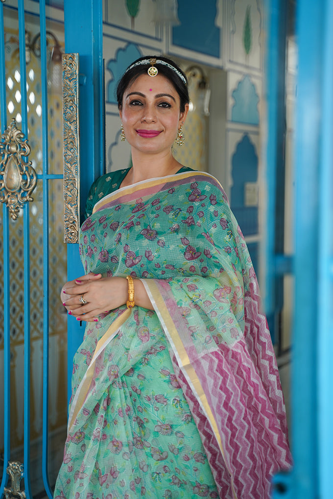 Paper Silk Pink Designer Saree at Rs 1095 in Surat | ID: 14310224988